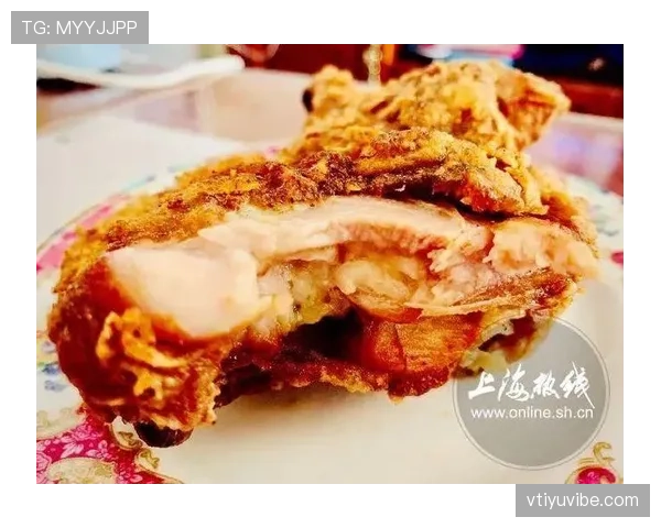 廖秋云训练完啃鸡腿的样子,真的绷不住了 廖秋云训练完啃鸡腿的样子,真的绷不住了